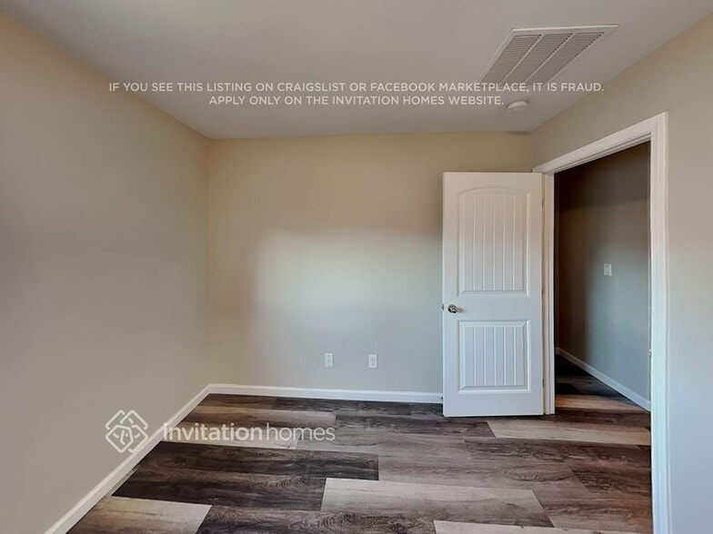 Building Photo - 8776 Candelabra Ct