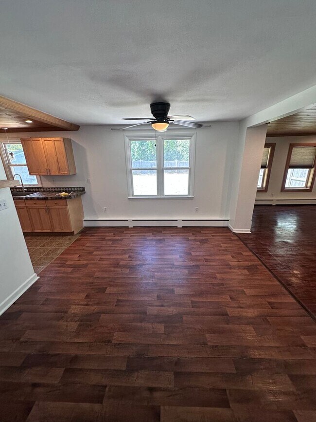 Building Photo - 4017 Nelson Heights