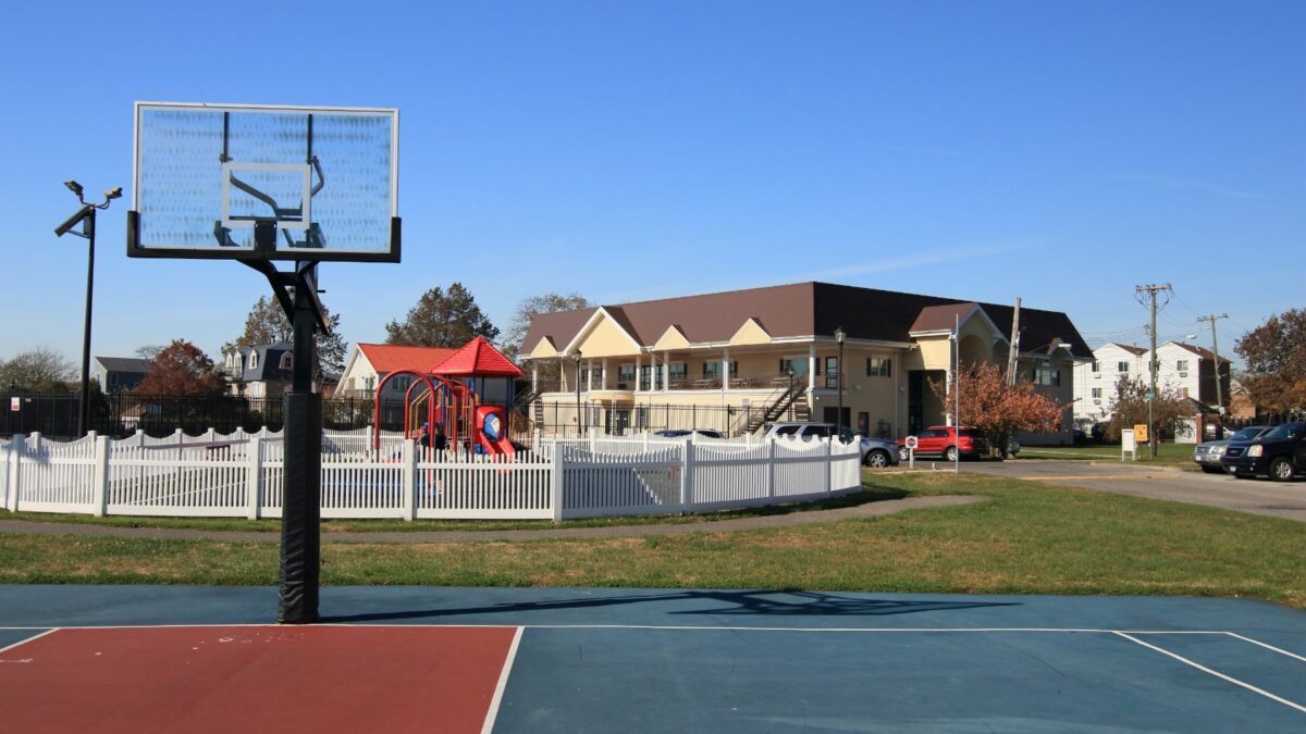 Building Photo - 133 Mermaid Ln