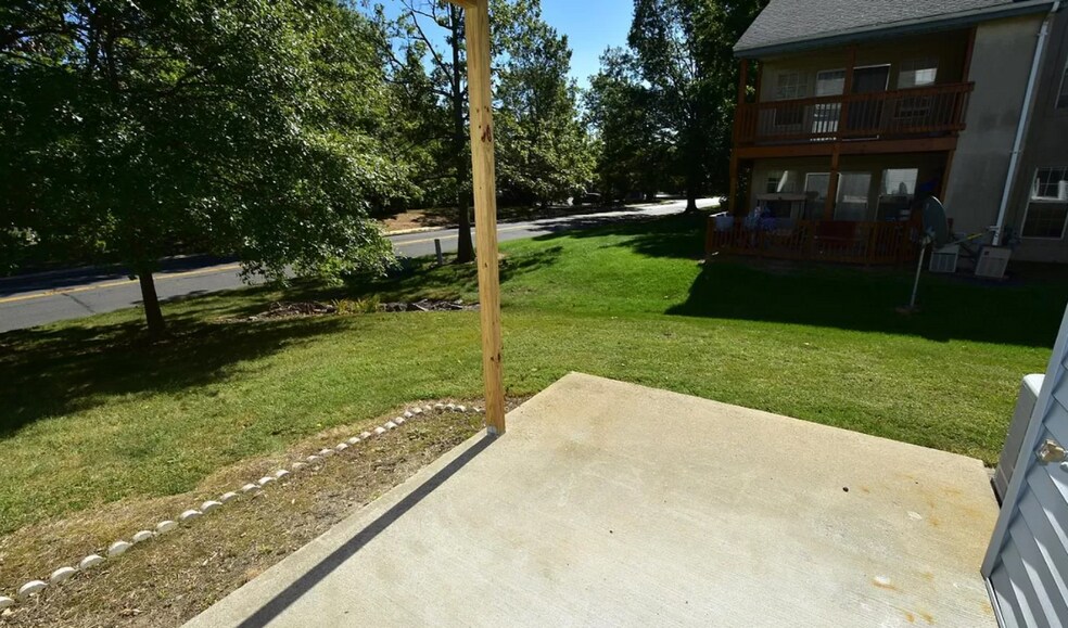 Building Photo - 57 Tanglewood Ct