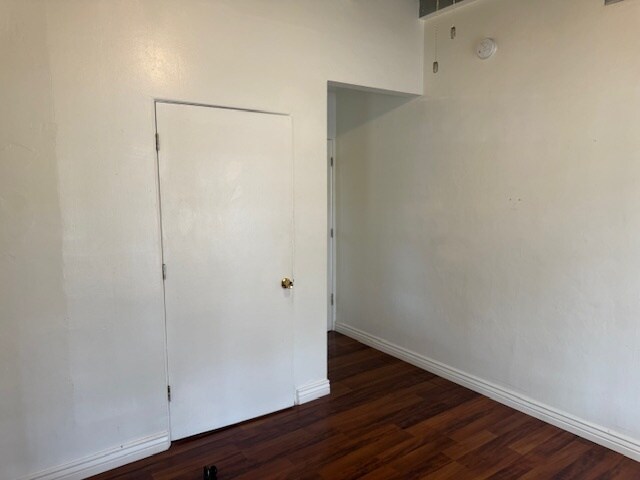 Building Photo - 1241 N Norris Ave