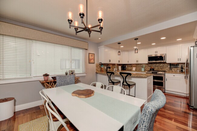 Building Photo - 1405 Goodman Ave