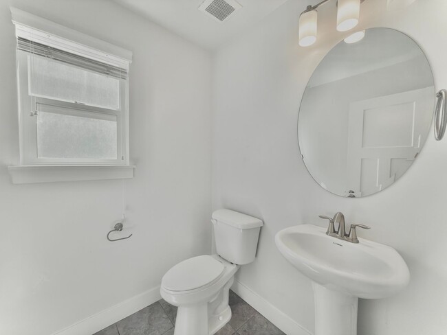 Building Photo - 3 Bed | 2.5 Bath | 2,365 sq ft above grade | Full unfinished basement | 2-car garage