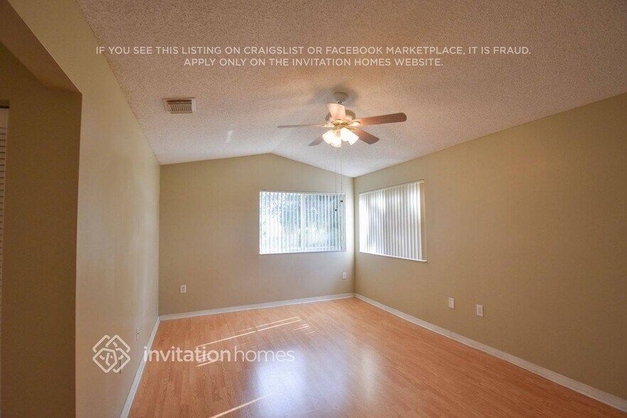 Building Photo - 4415 SW 153rd Ave