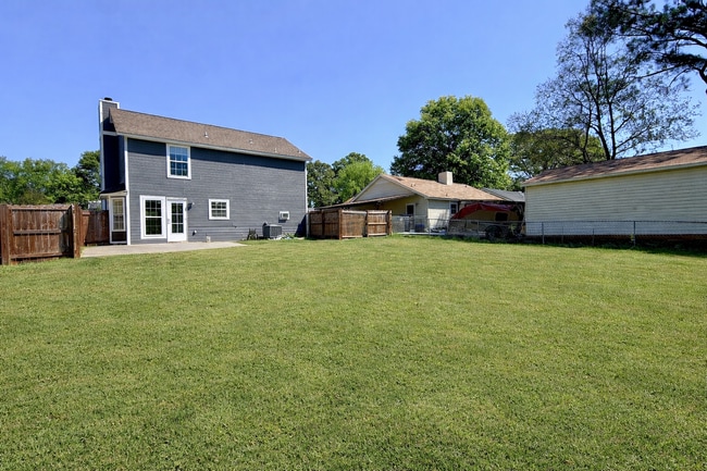 Building Photo - 2531 Clovis Rd SW