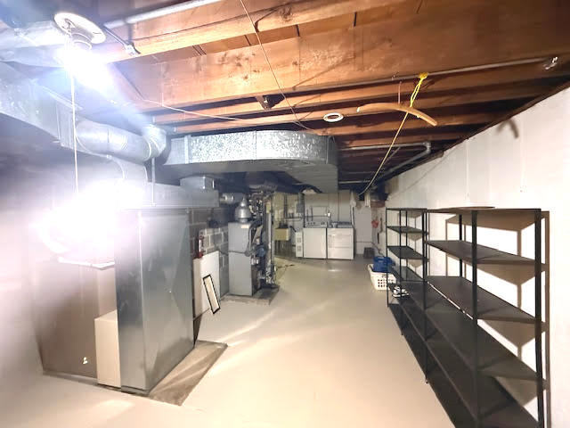 Building Photo - 810 S Edgewood Ln