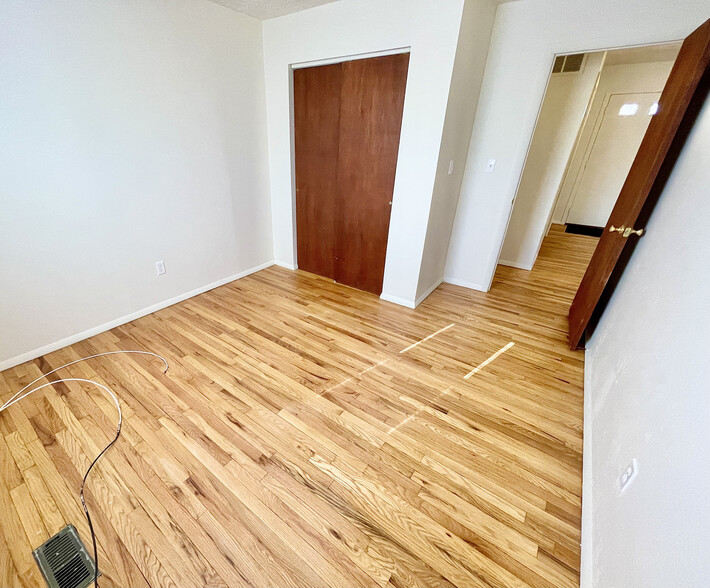 Bedroom - 21628 Parker Rd