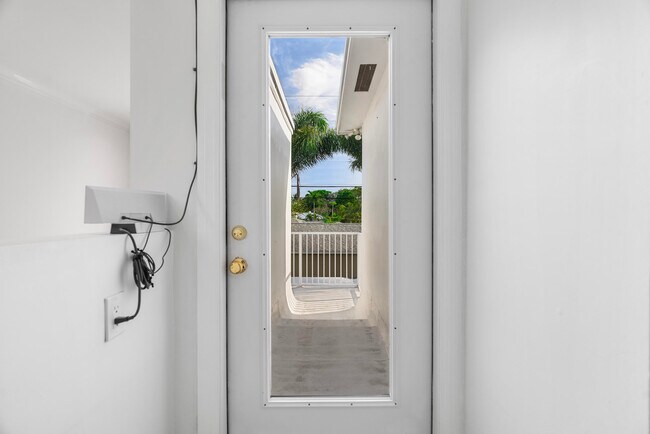 Building Photo - 240 Santa Lucia Dr
