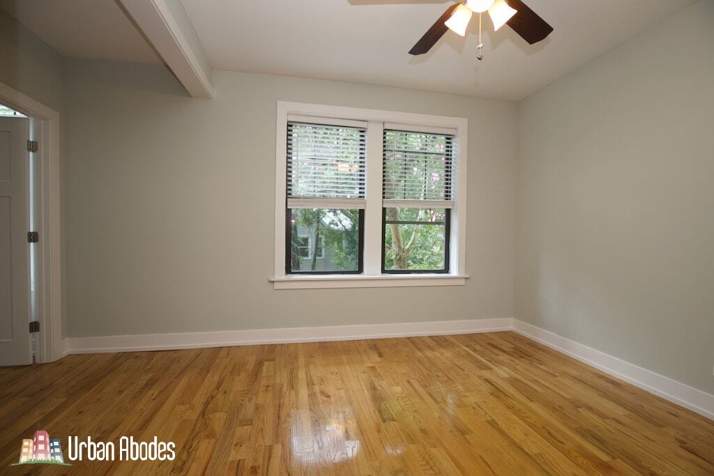 Building Photo - 3908 N Janssen Ave