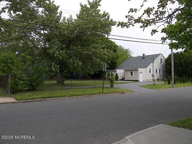 Building Photo - 87 Seaview Ave