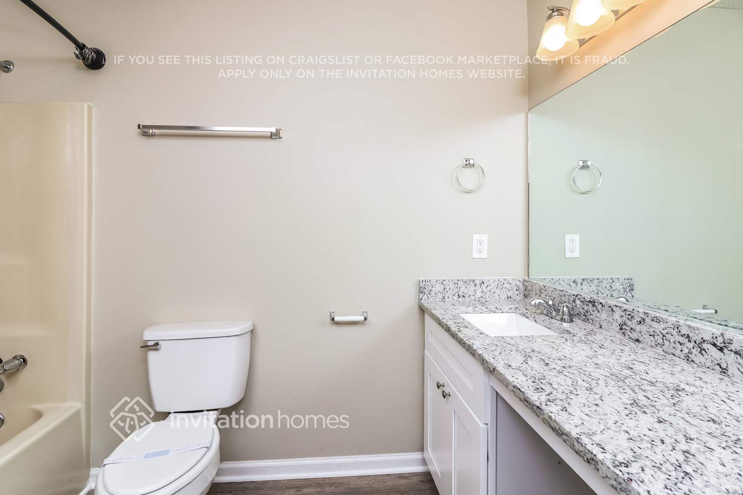 Building Photo - 813 Emerald Falls