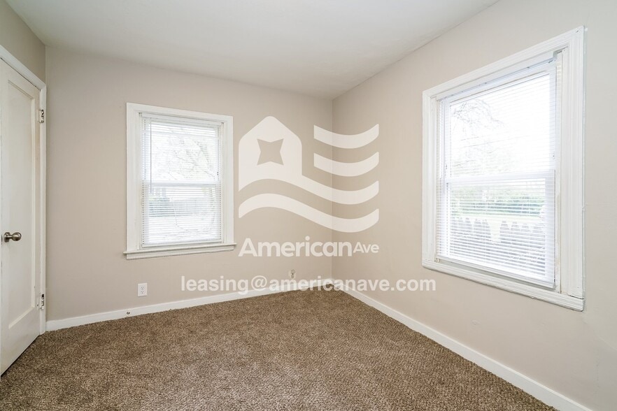 Building Photo - 2910 Frederickson St