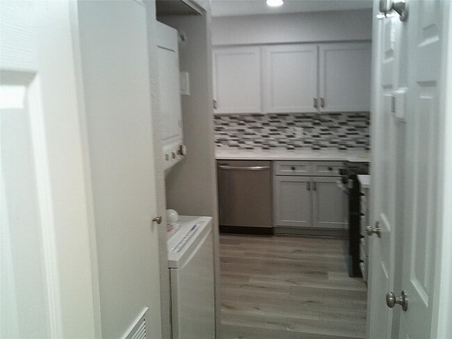 Building Photo - 13427 Garden Grove