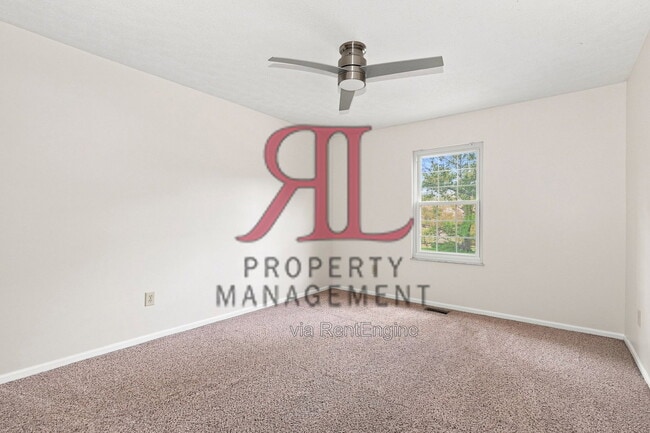 Building Photo - 6058 Northcliff Ct