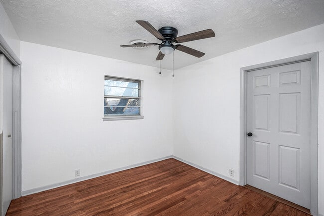 Building Photo - 5860 NW Dearborn Ave