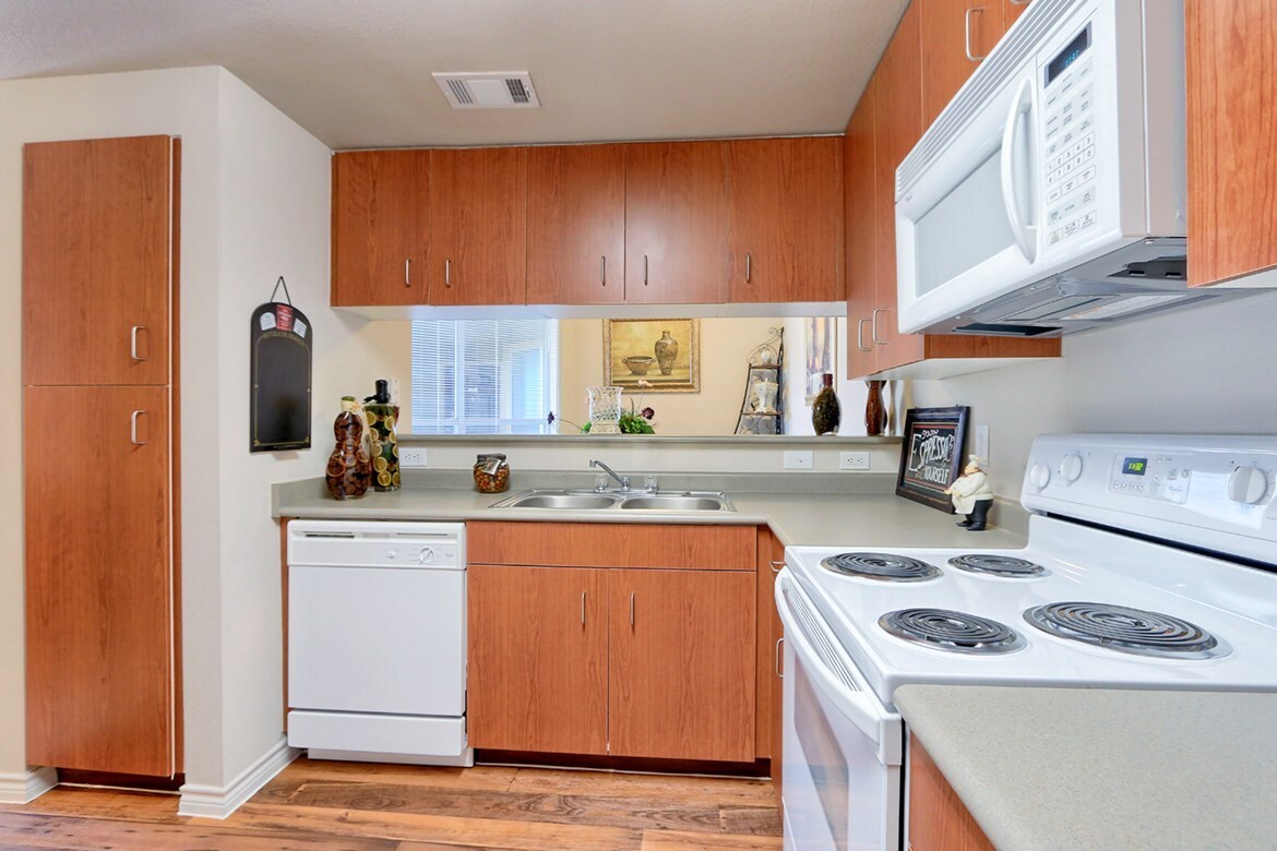 Building Photo - 12007 N Lamar Blvd