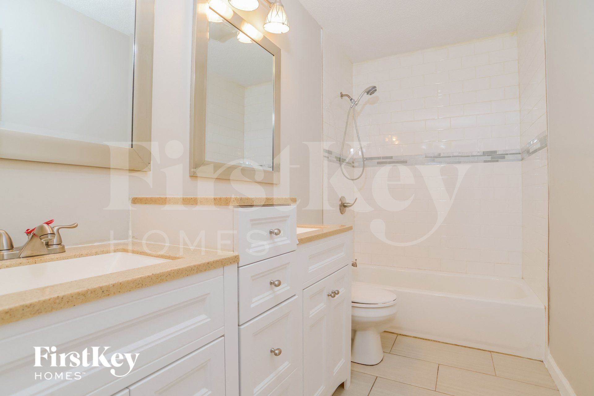 Building Photo - 615 N Pine St