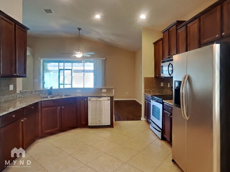Building Photo - 7414 Forest Mere Dr