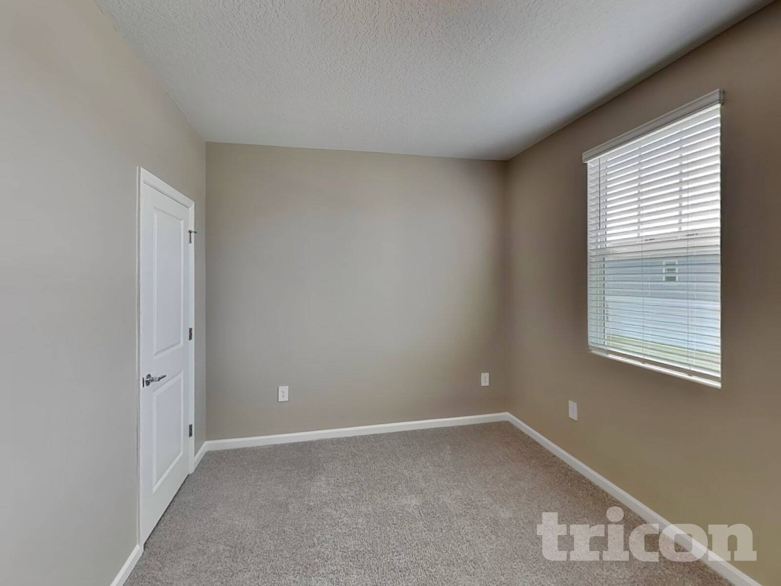 Building Photo - 728 Squire Ave