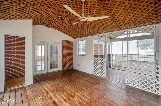 Building Photo - 1115 Emmons St
