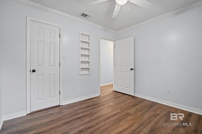 Building Photo - 142 Appomatox Dr