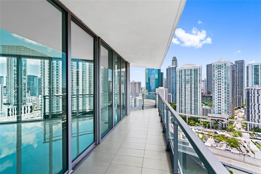 Building Photo - 1300 S Miami Ave