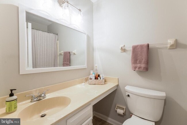 Building Photo - 293 Wexford Ct