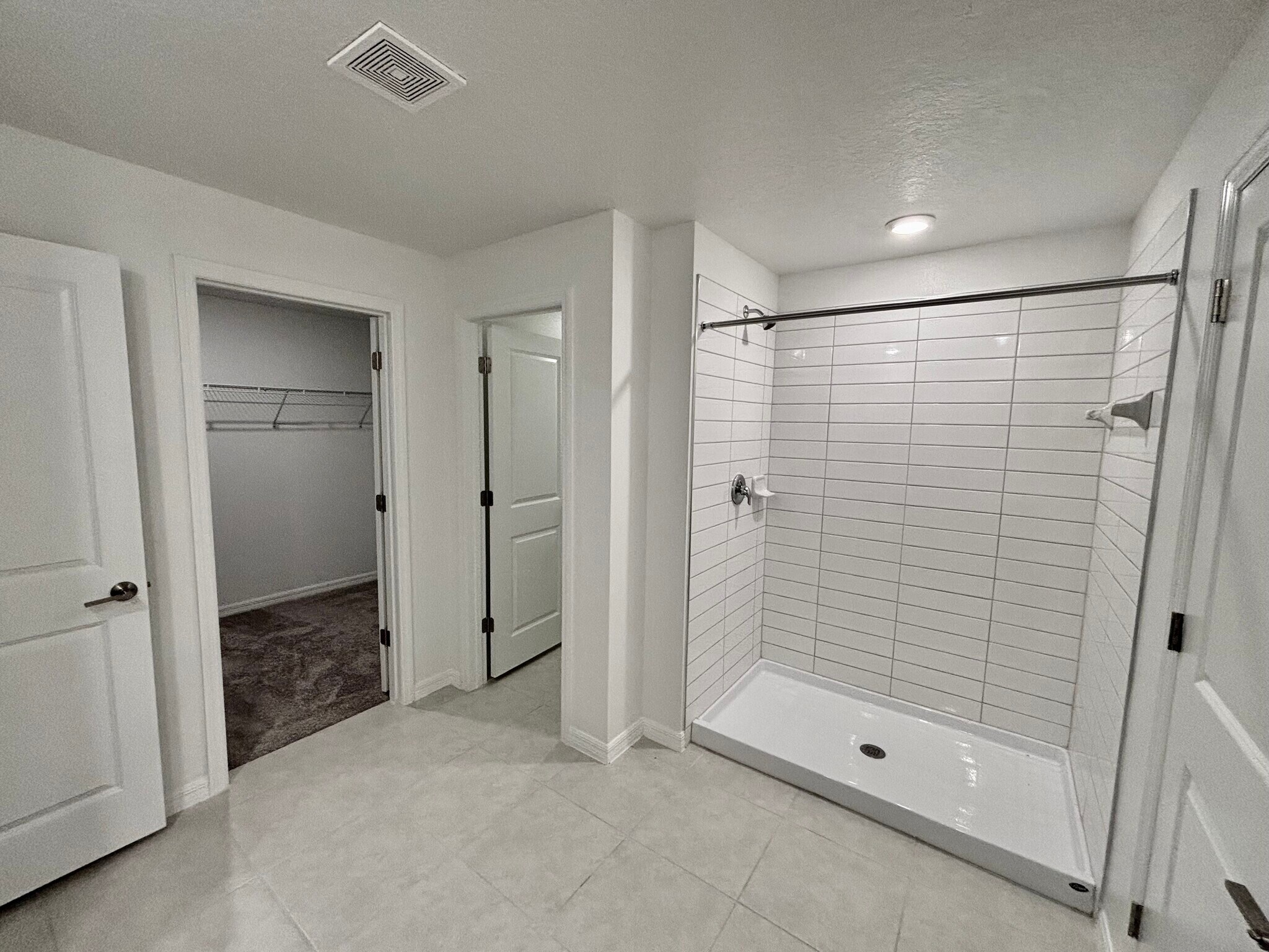 Building Photo - 11237 Linden Depot Rd