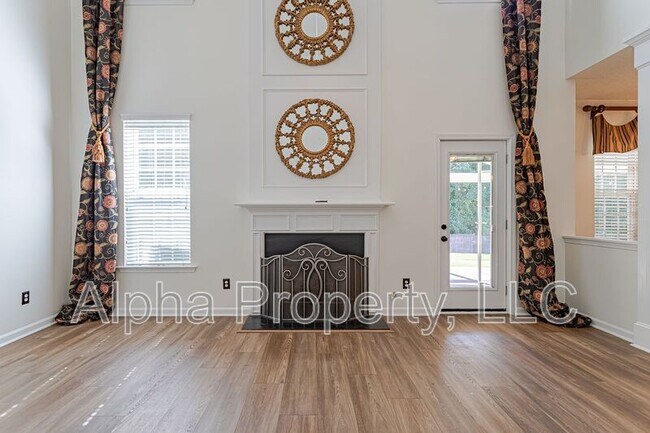 Building Photo - 317 Edenberry Way