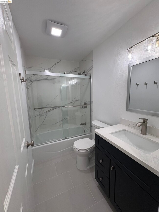 Building Photo - 1101 Hourglass Pl