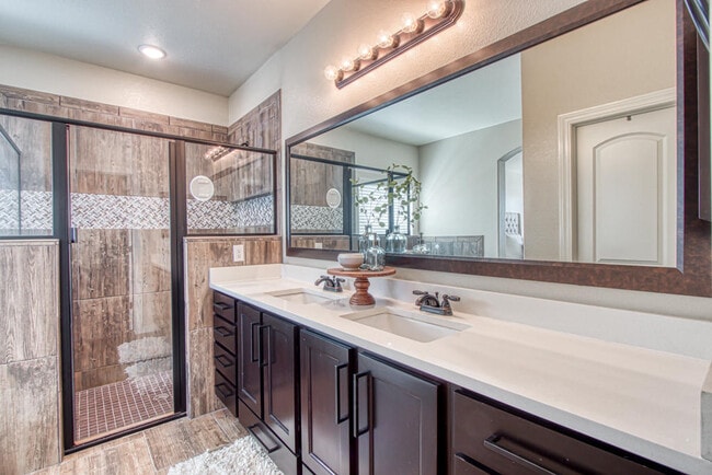 Building Photo - 4716 Christian Azcarate St