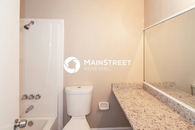 Building Photo - 3 Bedroom Pet-Friendly Home in Memphis, TN with Main Street Renewal