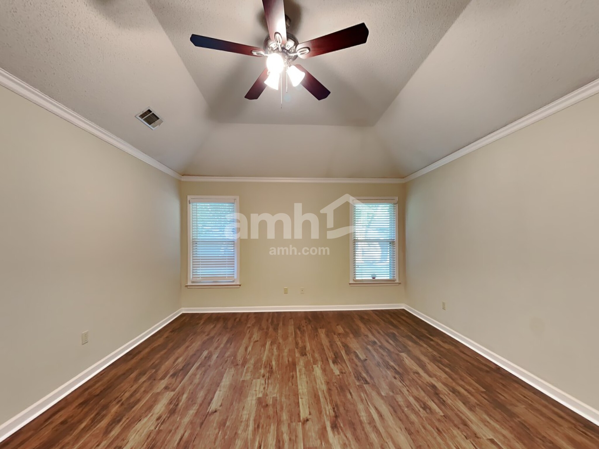 Building Photo - 536 Herring Ln