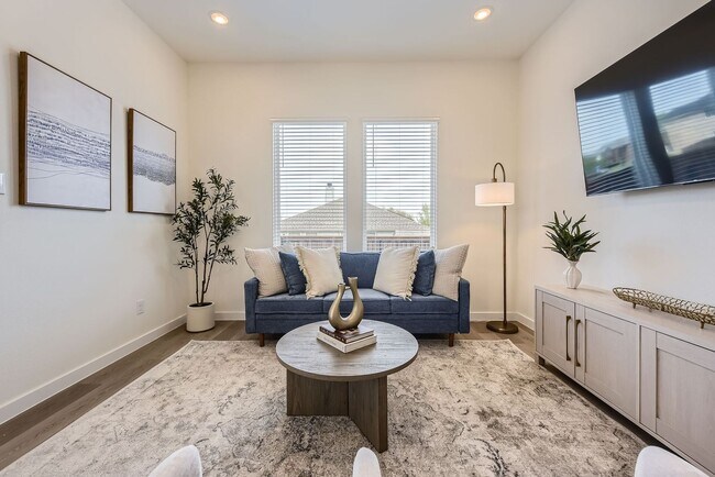 Building Photo - Oakmont Floor Plan