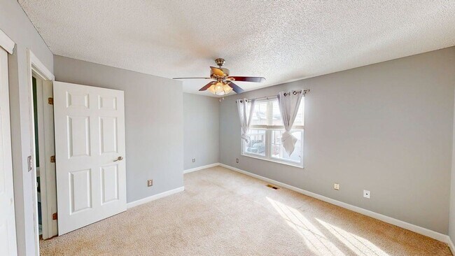 Building Photo - 2002 Jasper Ln