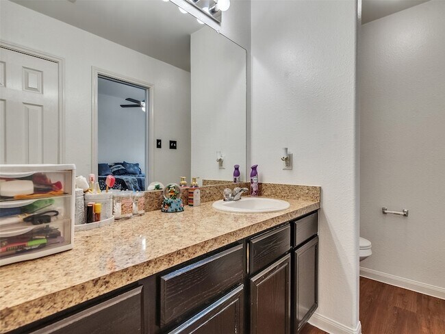 Building Photo - 2650 Bammelwood Dr