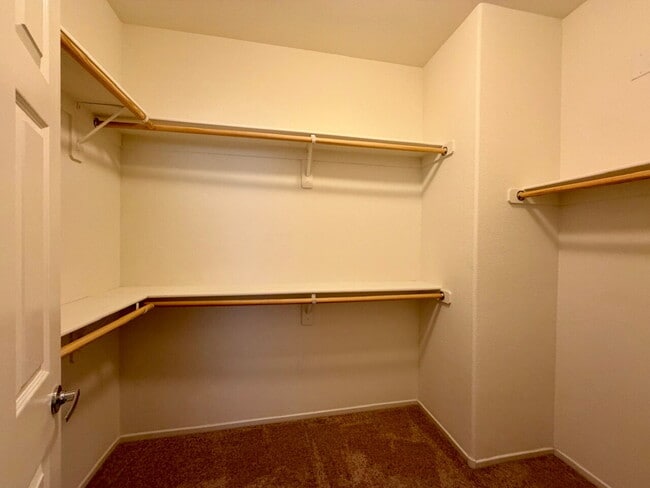 Building Photo - 3 BED 2.5 BATH 2 CAR GARAGE SINGLE FAMILY HOME W/ LOFT, BACKYARD & COMMUNITY POOL, SPA, PLAYGROUN...