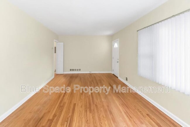 Building Photo - 409 Kildare Ave NW