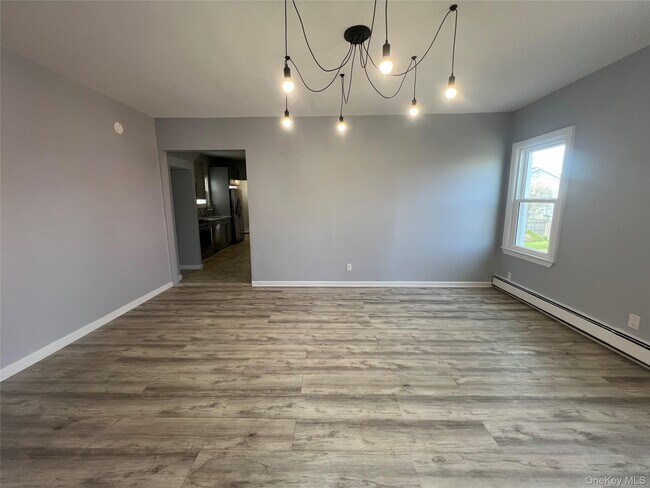 Building Photo - 227 E Chester St