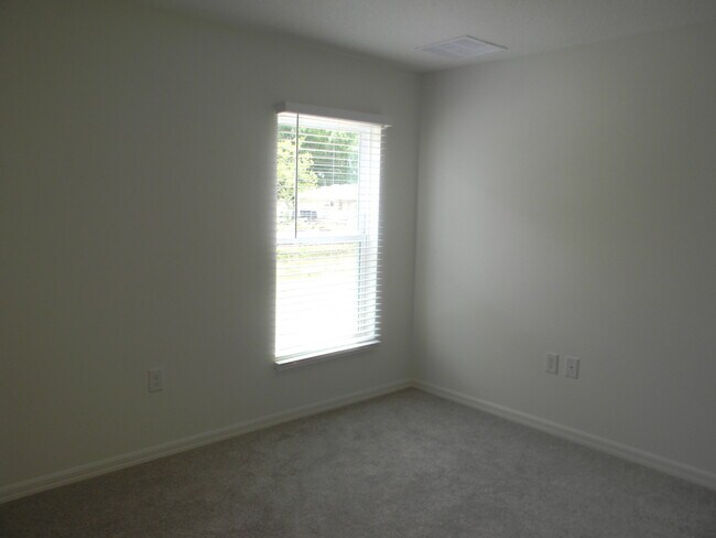 Building Photo - 491 Windswept Ave SW