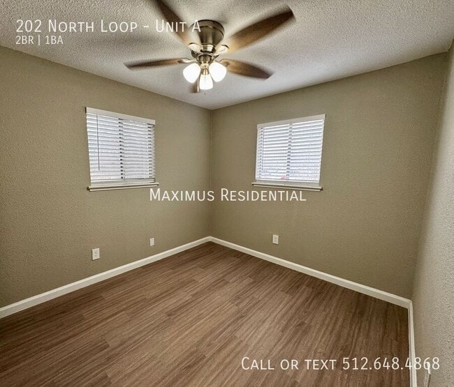 Building Photo - 202 W N Loop Blvd