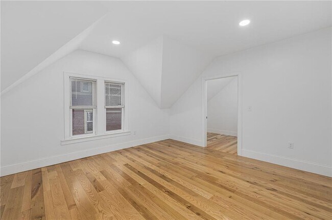 Building Photo - 30 Cypress St