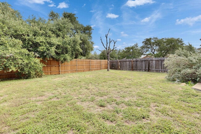 Building Photo - Move In Special- $250 off 1st Full Months ...