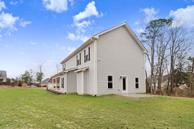 Building Photo - BRAND NEW! 3 Bedroom, 2.5 Bath 2-Story Hom...