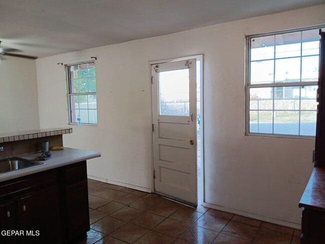 Building Photo - 7821 Corozal Dr