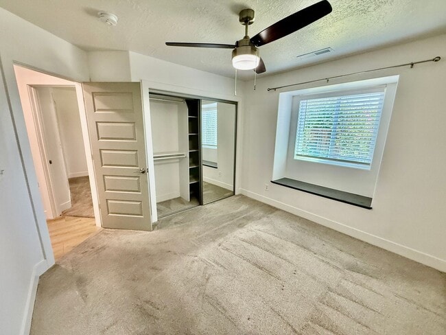 Building Photo - Four Bedroom Remodeled Home in Red Cliffs