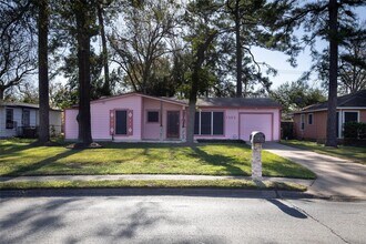 Building Photo - 7252 Parker Rd