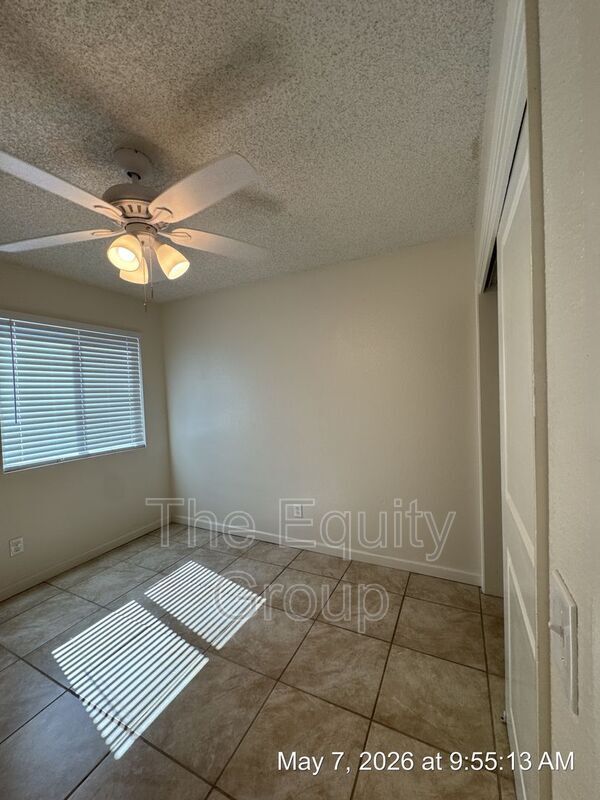 Building Photo - 806 Monarch Cir
