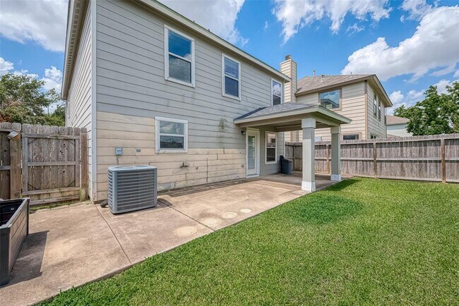 Building Photo - 18110 Shallow Leaf Ln