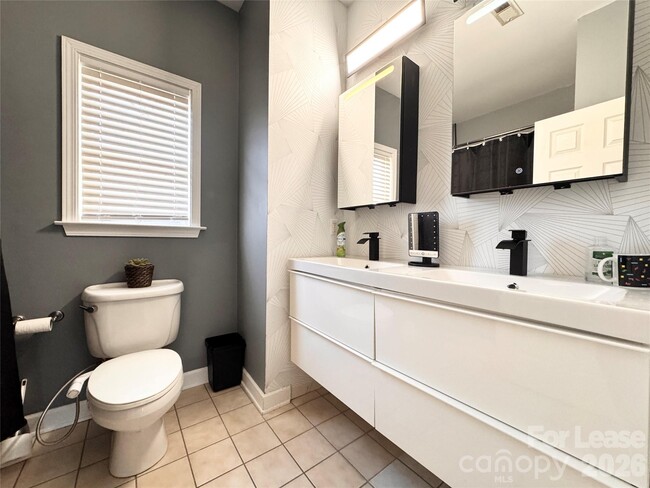 Building Photo - 914 Hawthorne Bridge Ct